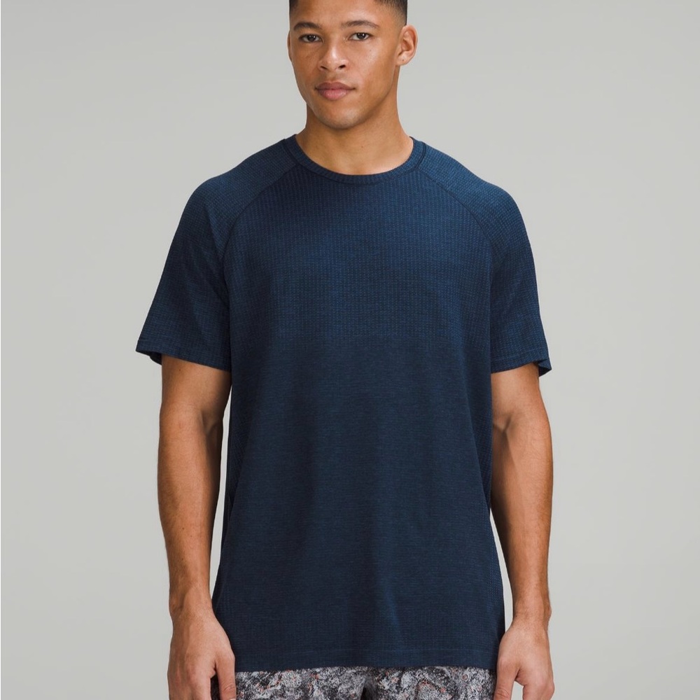 NWT Men’s lululemon Navy Metal Vent Tech SS